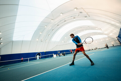 21 11 HIT IT Indoortennis 20